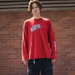 early 90s nike logo long sleeve tee